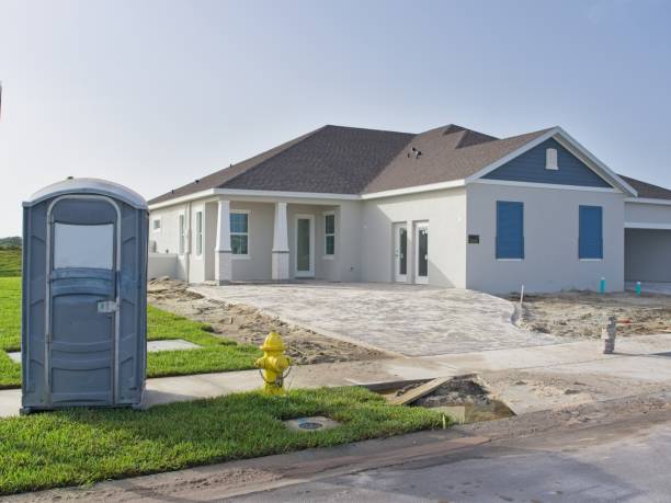 Best Porta potty delivery and setup  in Englewood, OH